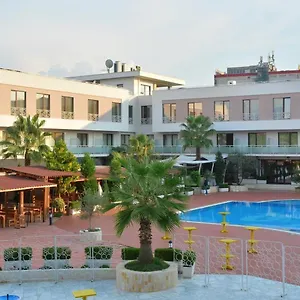 Resort Te Stela Resort&spa, Yrsheku